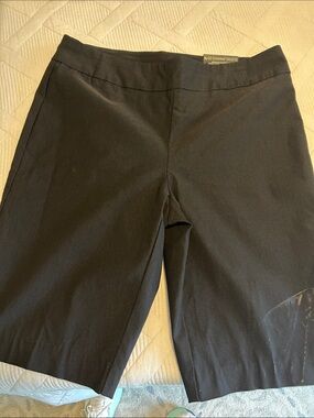 Black Women’s Stretch Bermuda Shorts